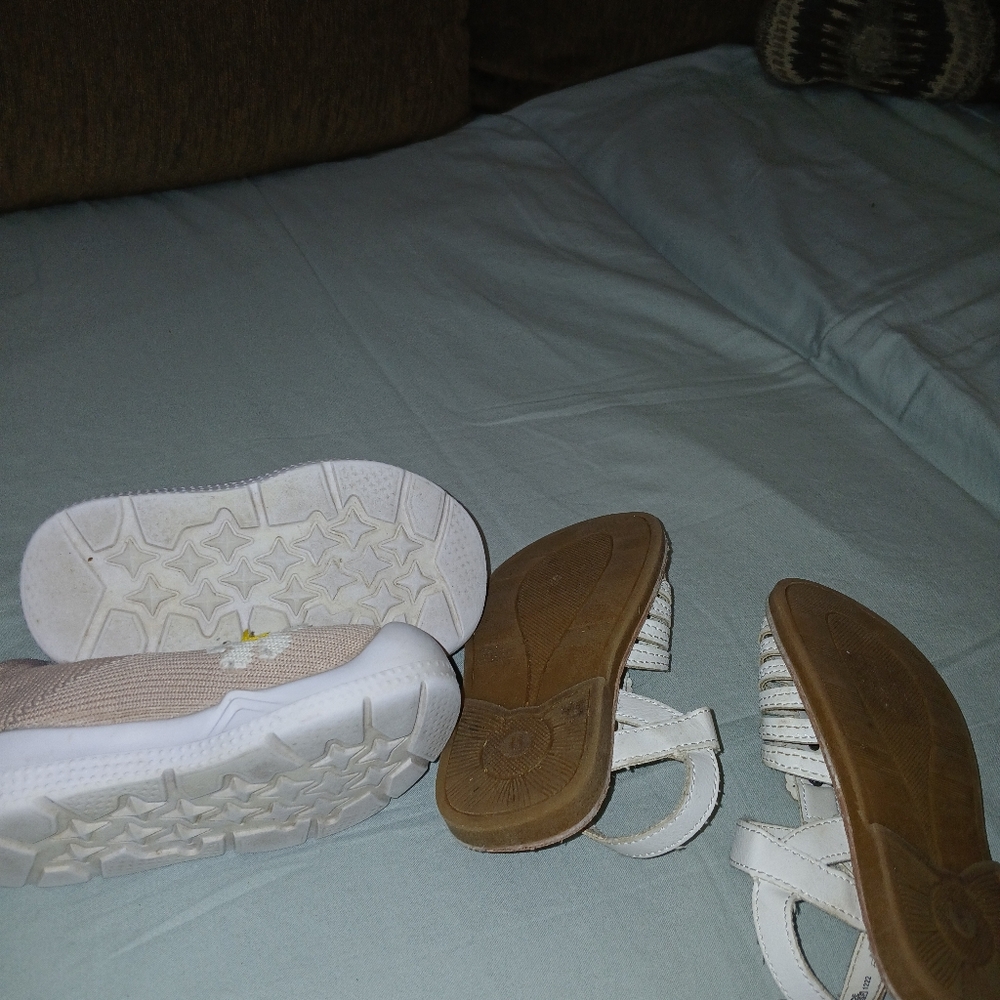 Toddler Girl Shoe Lot - Picture 4 of 5